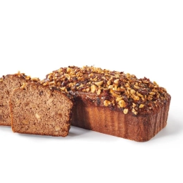 Cake farine de châtaigne, miel de châtaignier, noisettes, gingembre confit